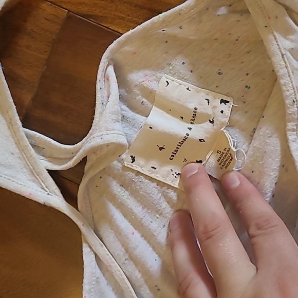 🎀2/$15 White racerback heathered with multicolor thread - Picture 3 of 4